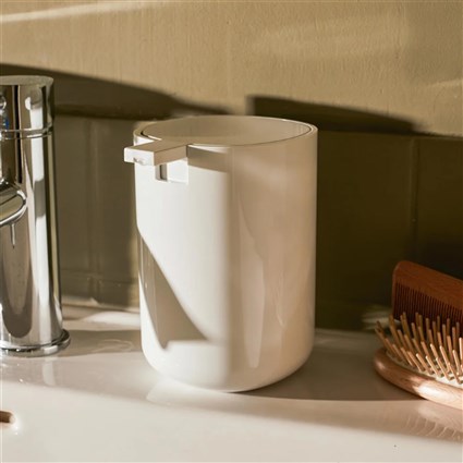 Alessi PL05 W Dispensador de Jabón Líquido PMMA Blanco Alessi PL05 W Dispensador de Jabón Líquido PMMA Blanco