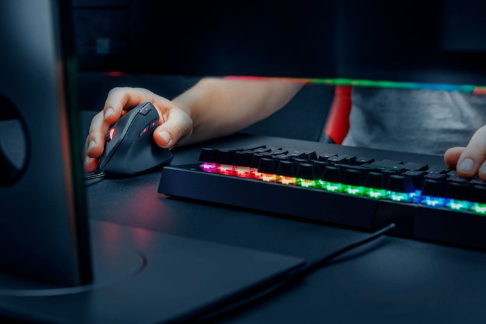 Trust GXT 144 Rexx Vertical Ratón Gaming Óptico 10000 DPI Programable Retroiluminado