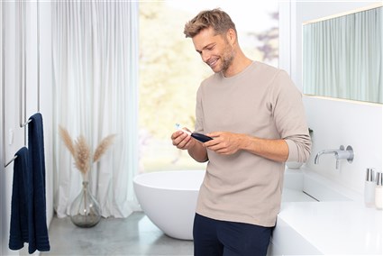 Beurer TB-50 Cepillo Eléctrico Negro con 3 Programas, Limpieza Oscilante y Pulsátil, Temporizador 2 Minutos, Autonomía 45 Días y Control Presión