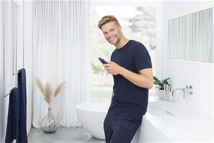 Beurer TB-50 Cepillo Eléctrico Negro con 3 Programas, Limpieza Oscilante y Pulsátil, Temporizador 2 Minutos, Autonomía 45 Días y Control Presión