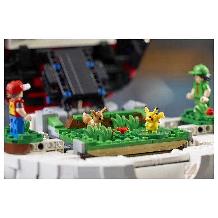 LEGO 72154 Pokémon Poké Ball con Momentos Icónicos de Entrenadores