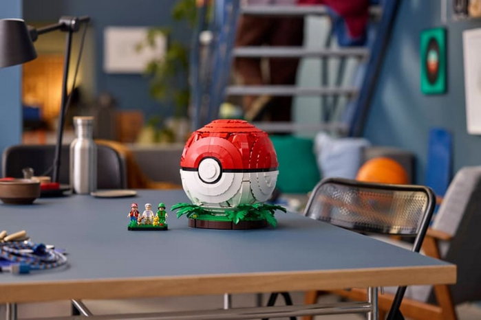 LEGO 72154 Pokémon Poké Ball con Momentos Icónicos de Entrenadores