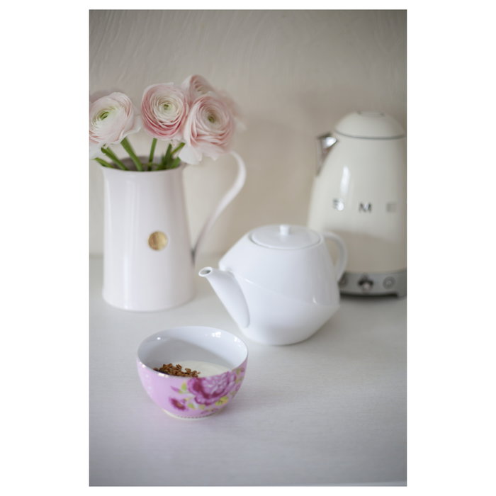 SMEG KLF04CREU Hervidor de Agua Retro 50s Style 1.7L 2400W Acero Inoxidable 7 Temperaturas Color Crema