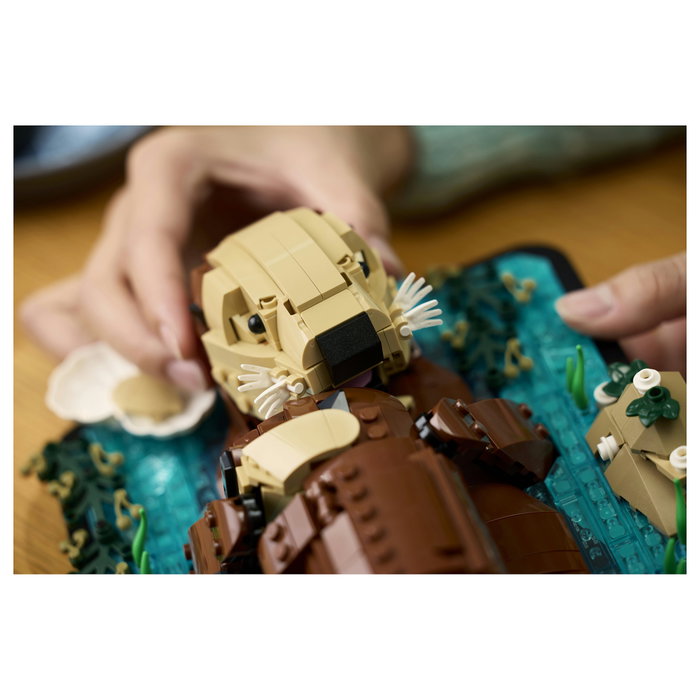 LEGO Ideas Nutrias Marinas a Flote 21366, Modelo de Animales para Adultos