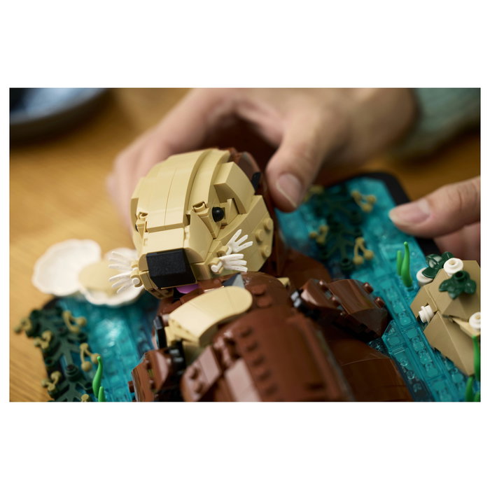 LEGO Ideas Nutrias Marinas a Flote 21366, Modelo de Animales para Adultos