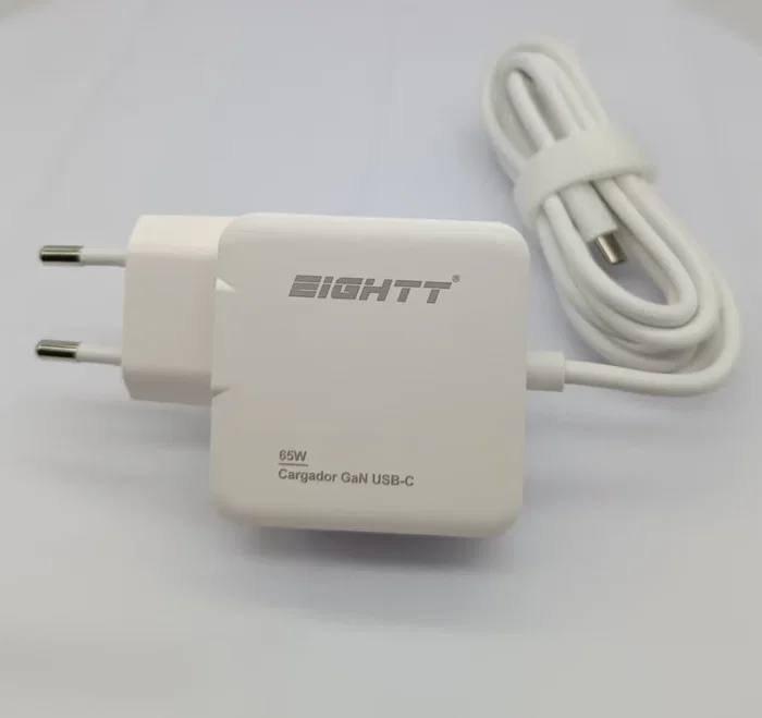 Eightt Cargador Universal Tipo C 65W Fast Charge Gan 5-20V 3.25A para Móvil, Tablet y Portátil