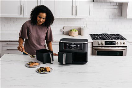 Ninja AF400EU Freidora de Aire 6 en 1 con Compartimento Doble Max 9.5L, Cocina Dos Alimentos a la Vez, Apto para Familias
