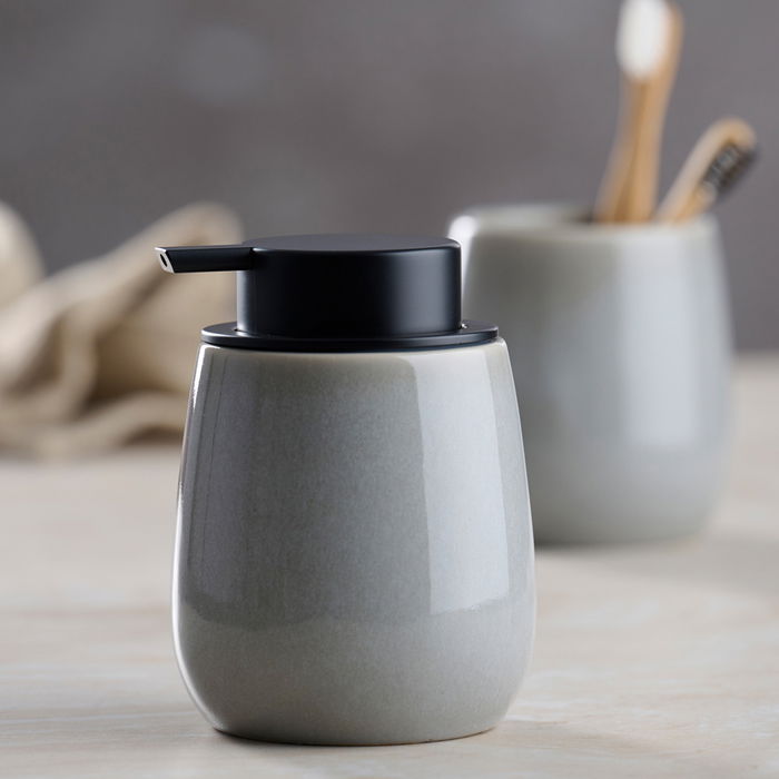 Day Dispensador Jabón 300 Ml Colores Surtidos Gris Claro Gris Oscuro Negro