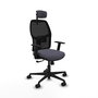 Silla de oficina Alfera con mecanismo Sincro tapizada con Tela color Gris oscuro y malla color Negro. Equipada con lumbar 1D, Brazos 1D, Cabecero 2D y Ruedas 65mm nailon