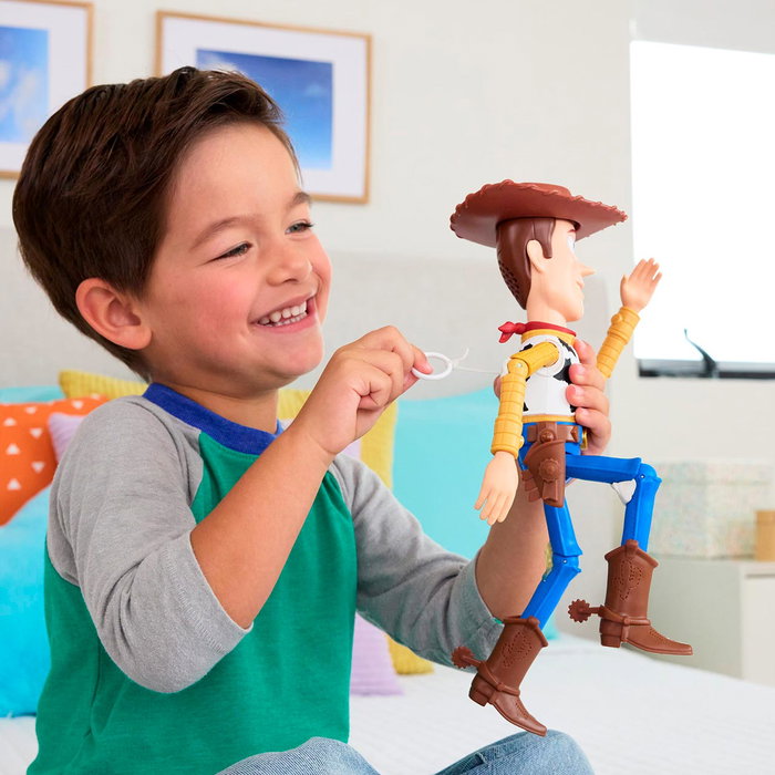 Mattel Jmw22 Figura Deluxe Parlanchina Woody de Toy Story 5 en Español, con más de 50 Frases y Sonidos, Movimiento Frenético