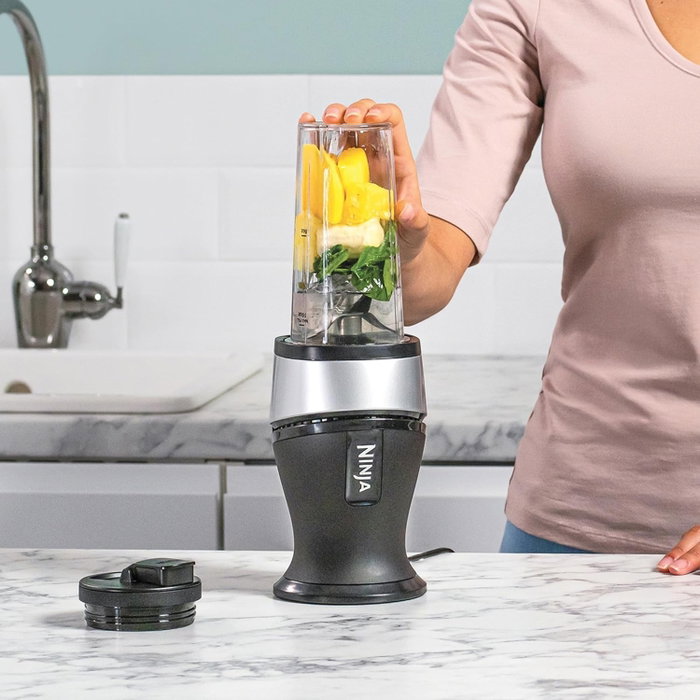 Ninja QB3001EUS Batidora de Vaso Individual para Smoothies 700W Ninja QB3001EUS Batidora de Vaso Individual para Smoothies 700W
