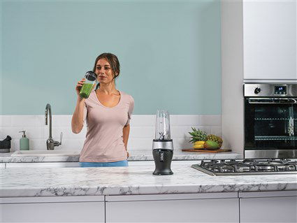 Ninja QB3001EUS Batidora de Vaso Individual para Smoothies 700W con 2 Vasos y Tapas de Viaje