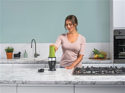 Ninja QB3001EUS Batidora de Vaso Individual para Smoothies 700W con 2 Vasos y Tapas de Viaje