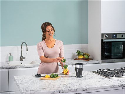 Ninja QB3001EUS Batidora de Vaso Individual para Smoothies 700W con 2 Vasos y Tapas de Viaje