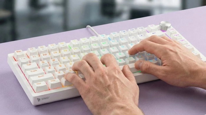 Savio ASTRAL White Teclado Magnético Outemu White Jade RGB con 82 teclas