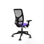 Silla de oficina Motilla con mecanismo Sincro tapizada con Tela color Lila y malla color Gris. Equipada con lumbar 1D, Brazos 3D y Ruedas 65 mm parqué