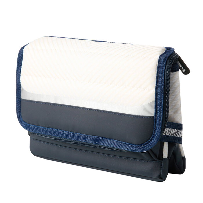 SAFTA Bolsa porta alimentos Real Madrid - Aislamiento SuperFoam, Mantiene Hielo 1 día, 24x16x16cm, A Prueba de Fugas