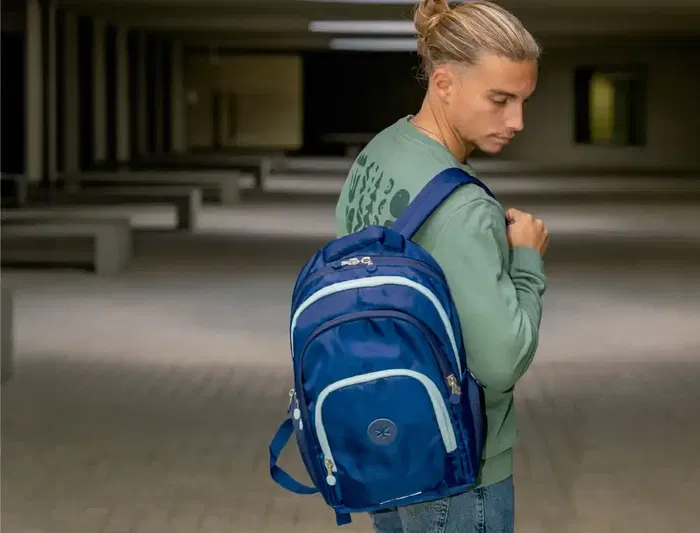 Antartik Mochila Fusion Flex Multibolsillo Azul Marino 19L 450x180x300 mm Antartik Mochila Fusion Flex Multibolsillo Azul Marino 19L 450x180x300 mm