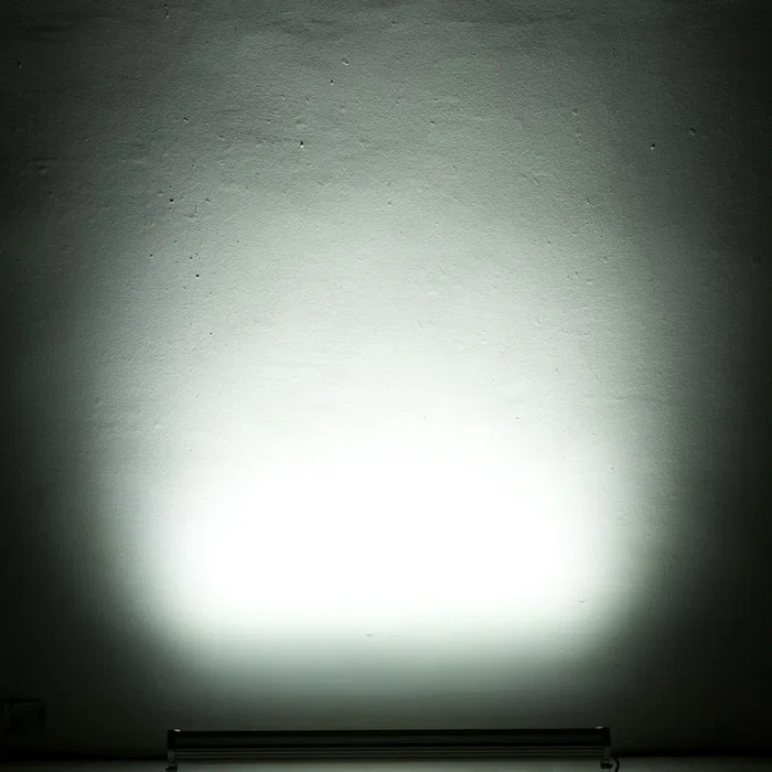 BX3 LIGHT Bañador de Pared LED 108W BX3-WW-108W-AC220VCW 8748 Lm 6000K IP65 40000H para Fachadas y Estructuras