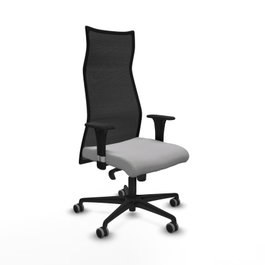 Sillón Albacete con mecanismo Sincro tapizada con Tela color Gris claro y malla color Negro. Equipado con Base nailon negra, Brazos 1D y Ruedas 65 mm parqué