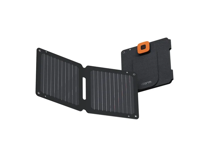 Xtorm XR2S14 Panel Solar Plegable 14W Negro para Exterior con USB-A, USB-C, Carga Doble, Certificación IPX4 y Pantalla LCD - Cargador Solar Portátil