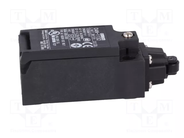 OMRON D4N-1132 Interruptor de fin de carrera con roldana de plástico de Ø9,5mm
