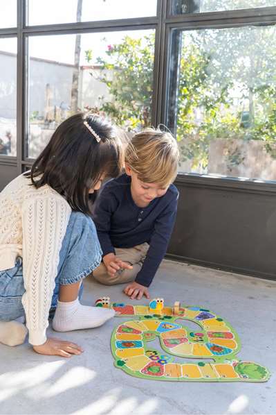 Goula Snail Race - Juego de Mesa Infantil de Carreras de Caracoles de Madera, a Partir de 3 Años, para 2-4 Jugadores, Instrucciones Multilingües