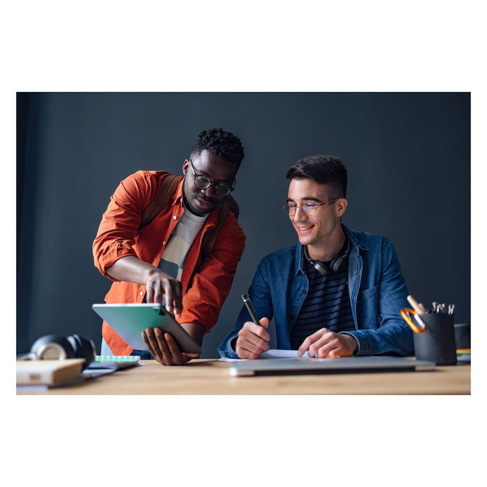 Philips DVT1600 - Grabadora de Audio Digital PCM, 129 Horas de Grabación, Formato WAV, Memoria 32GB, USB Tipo-C, Negro/Plata Philips DVT1600 - Grabadora de Audio Digital PCM, 129 Horas de Grabación, Formato WAV, Memoria 32GB, USB Tipo-C, Negro/Plata