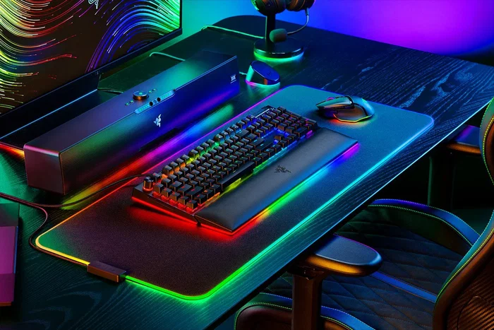 Razer BlackWidow V4 Pro Teclado Mecánico Gaming Yellow Switch Negro