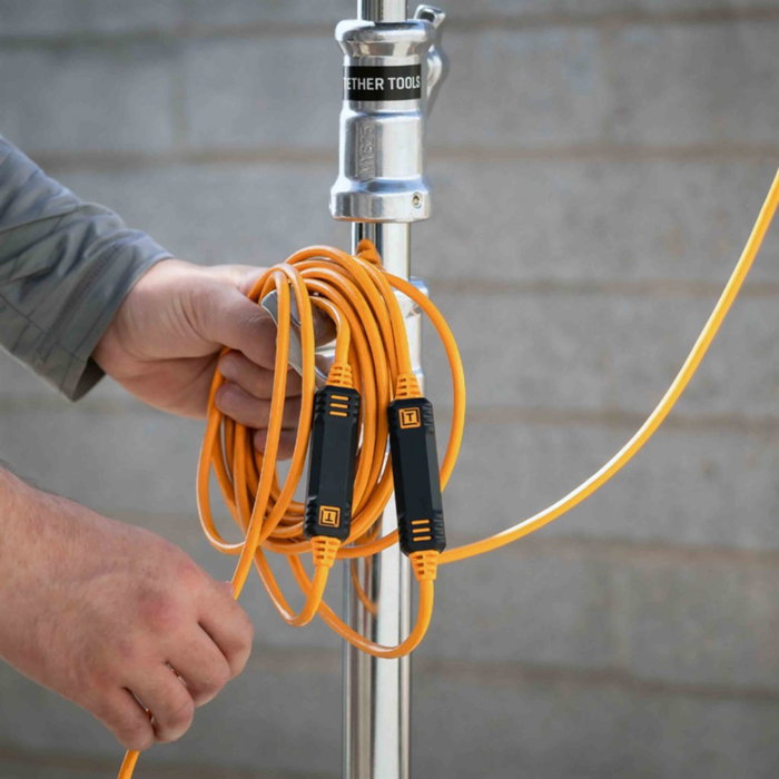 Tether Tools TetherPro USB-C a USB-C ángulo recto naranja 9.4m Tether Tools TetherPro USB-C a USB-C ángulo recto naranja 9.4m