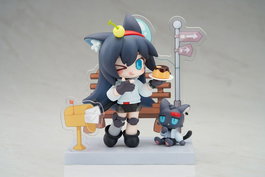 Arknights Estatua PVC Dessert Time Series Q-figure Blaze 11 cm