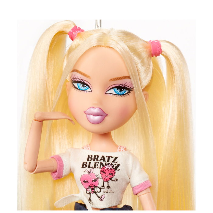 MGA Muñeca Cloe + Camiseta Stylin Bratz