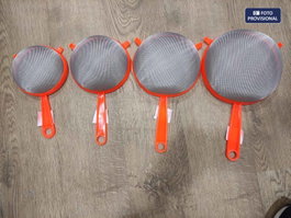 Quttin Colador de Aluminio 20 cm con Mango de Plástico (24 Unidades)