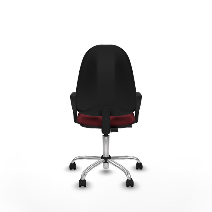 Silla de oficina Algarra con mecanismo Contacto permanente básico tapizada con Similpiel color Granate. Equipada con Base cromada, Brazos fijos y Ruedas de nailon 50 mm