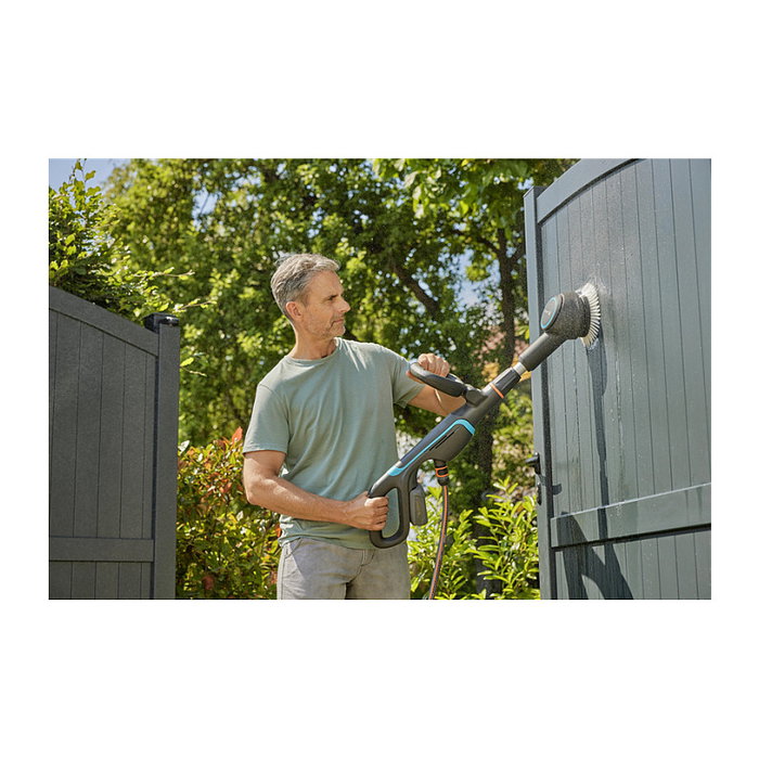 Gardena 14840-55 Akku-Multi-Rein AquaBrush Compa 02 P4A - Cepillo a presión inalámbrico de batería 18V, color Verde/Gris/Naranja, 163x955 mm