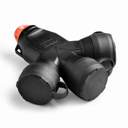 Famatel Adaptador con tapa de goma 3 tomas Schuko 2P+T 16A 250V IP54 Negro Blister