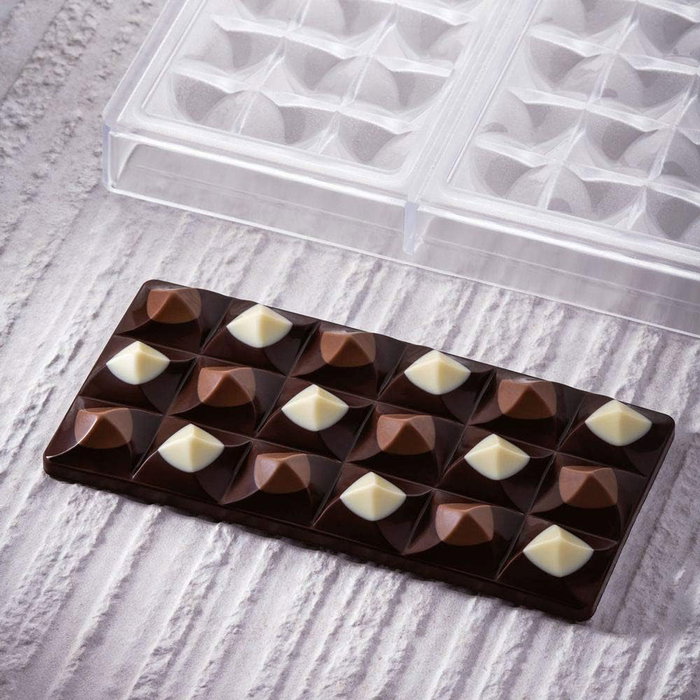 Quttin Molde Para Chocolate Surtido 17.5 cm Ancho x 2.5 cm Alto x 27.5 cm Largo (12 Unidades)