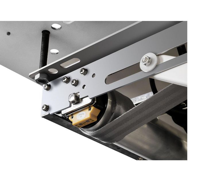 Grandview Projector lift with inline switch and power cable only, Max weight 20 kg Grandview Projector lift with inline switch and power cable only, Max weight 20 kg