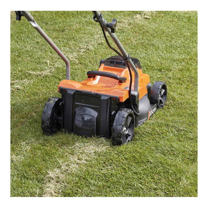 Black + Decker Cortacésped Inalámbrico LITIO 18V 33 cm - 2.5Ah (2 baterías) Black + Decker Cortacésped Inalámbrico LITIO 18V 33 cm - 2.5Ah (2 baterías)