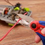 Workpro Tijeras de Electricista Acero Inoxidable con Ranuras Pelacables y Crimpado, Azul/Rojo, 167 x 80 x 28 mm