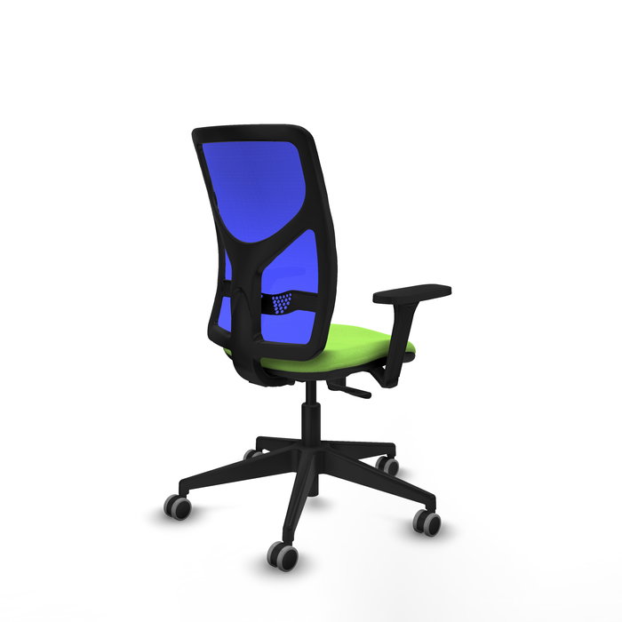 Silla de oficina Motilla con mecanismo Sincro tapizada con Tela color Pistacho y malla color Azul. Equipada con lumbar 1D, Brazos 3D y Ruedas 65 mm parqué