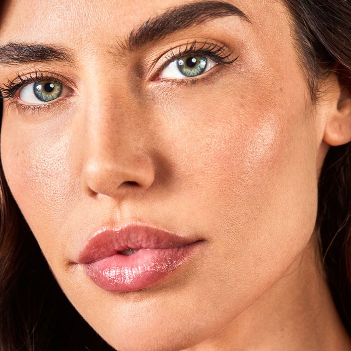 IROHA Mascarilla Facial Tisú Avena 1 u - Alivio y Confort para Pieles Sensibles, Hidratación Profunda y Protección de Barrera Cutánea con Ácido Hialurónico y CICA