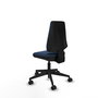 Silla de oficina Elche con mecanismo Contacto permanente básico tapizada con Similpiel color Azul marino. Equipada con Base piramidal negra, Sin brazos y Ruedas 65mm nailon