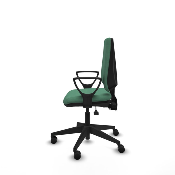 Silla de oficina Elche con mecanismo Asincro tapizada con Tela color Verde esmeralda. Equipada con Base piramidal negra, Brazos fijos y Ruedas 65mm nailon