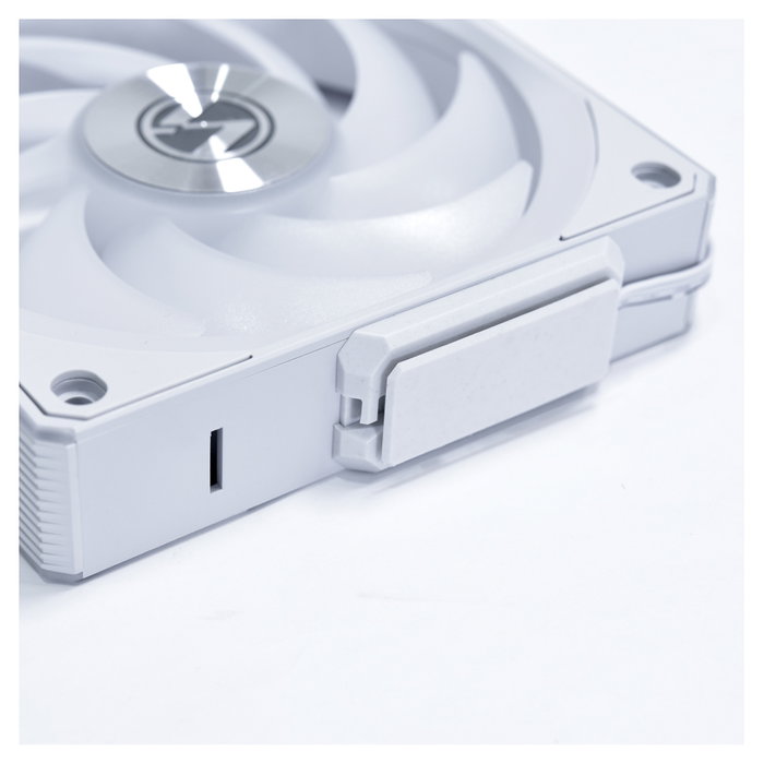 Lian Li UNI FAN CL Wireless 3-Pack 120mm Blanco Lian Li UNI FAN CL Wireless 3-Pack 120mm Blanco