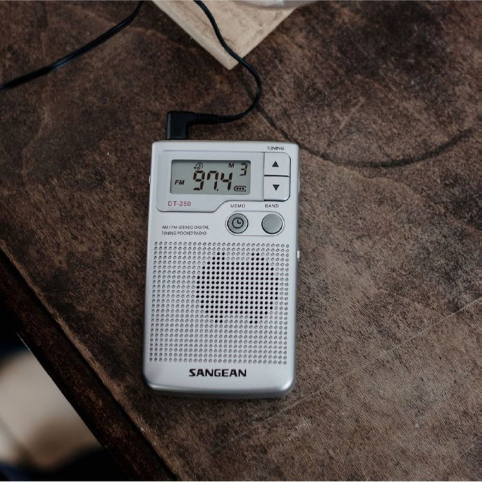 Sangean Radio digital con altavoz, autoscan y temporizador