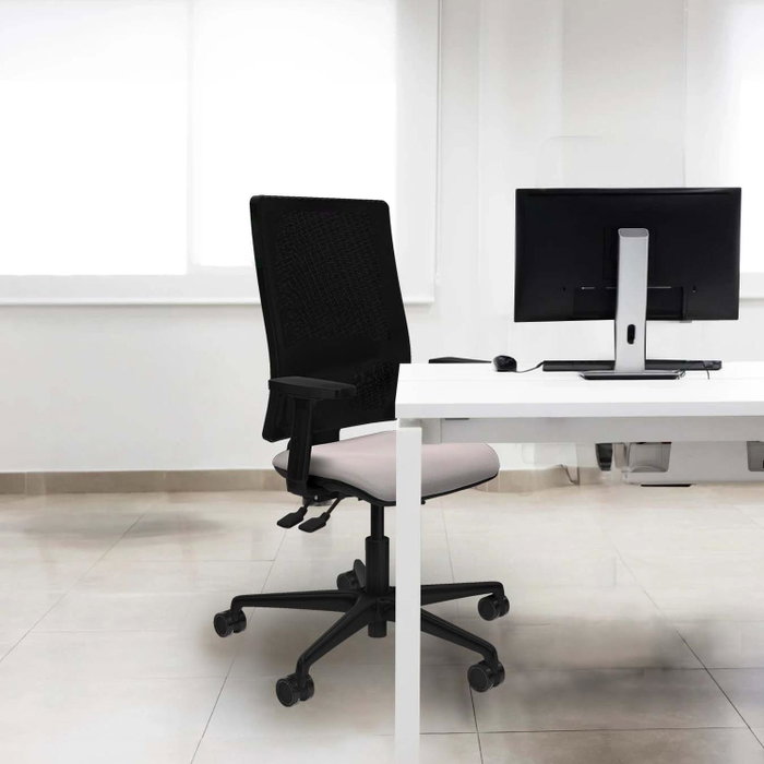 PIQUERAS Y CRESPO Bormate Silla de oficina con mecanismo asincrónico, malla negra y asiento amarillo PIQUERAS Y CRESPO Bormate Silla de oficina con mecanismo asincrónico, malla negra y asiento amarillo
