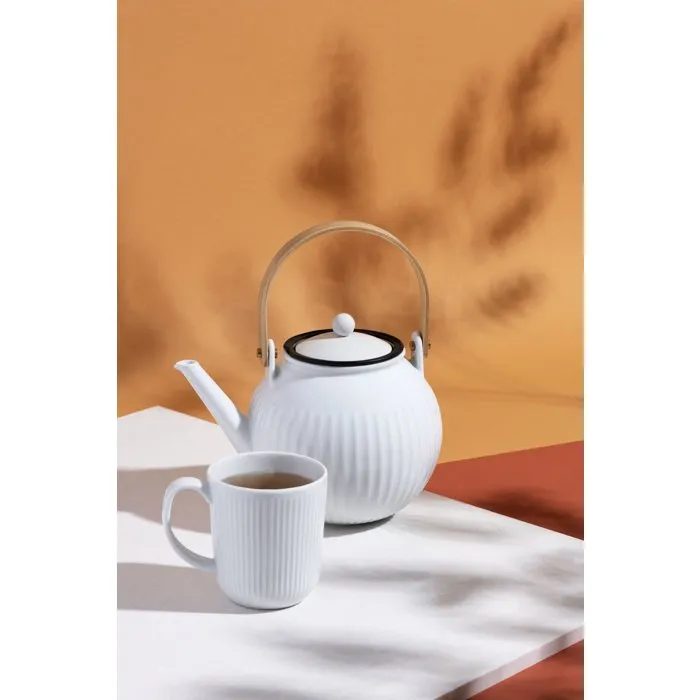 BODUM BOD0699965419479 Tetera Douro de Porcelana con Filtro de Acero Inoxidable, 1.5 Litros