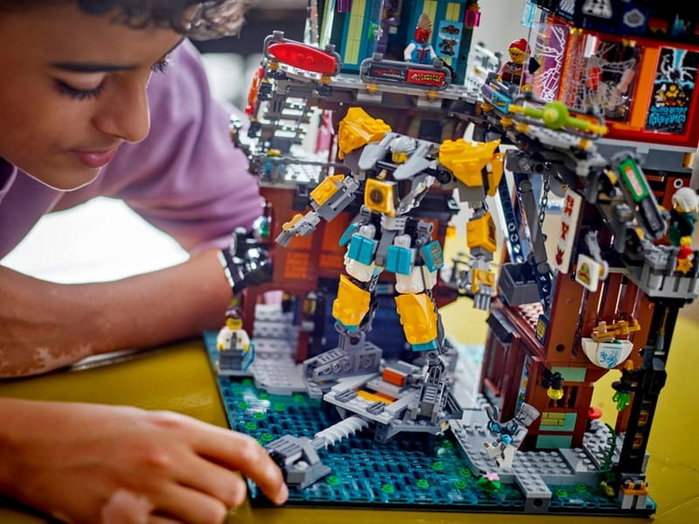 LEGO Ninjago City Workshops 3 LEGO Ninjago City Workshops 3