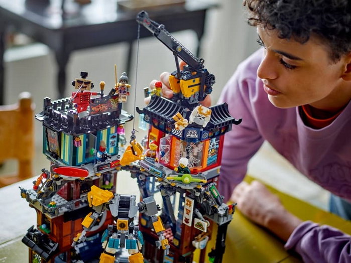 LEGO Ninjago City Workshops 3 LEGO Ninjago City Workshops 3